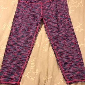 Fabletics XL capri leggings